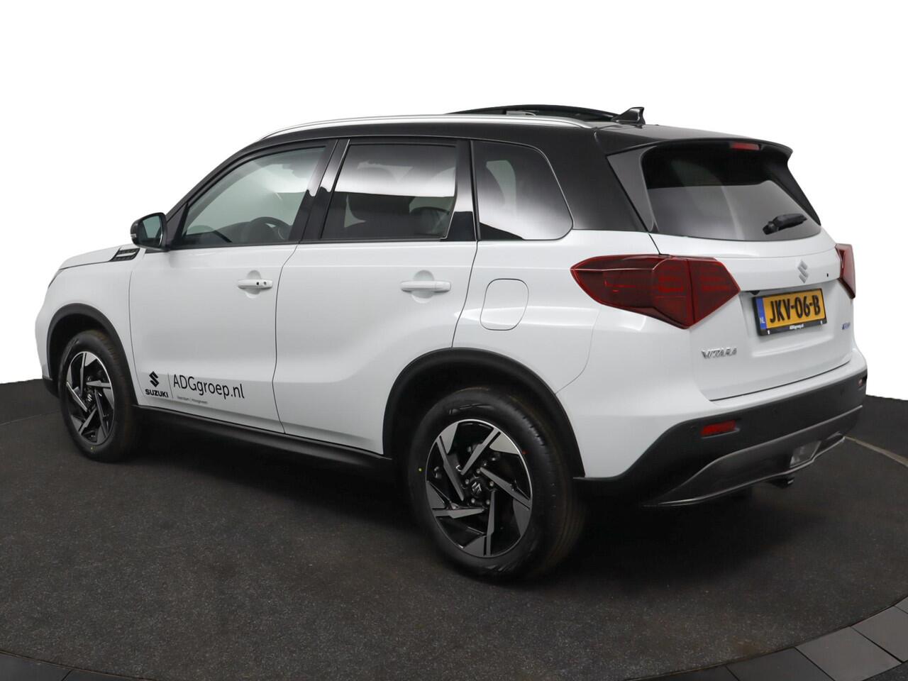 Suzuki VITARA 1.4 Boosterjet Smart Hybrid Style | Uniek Two tone| Climate control | Cruise control adaptive | Camera | Apple carplay, Android auto | Stolverwarming | Travel pack | Haaievin antenne |