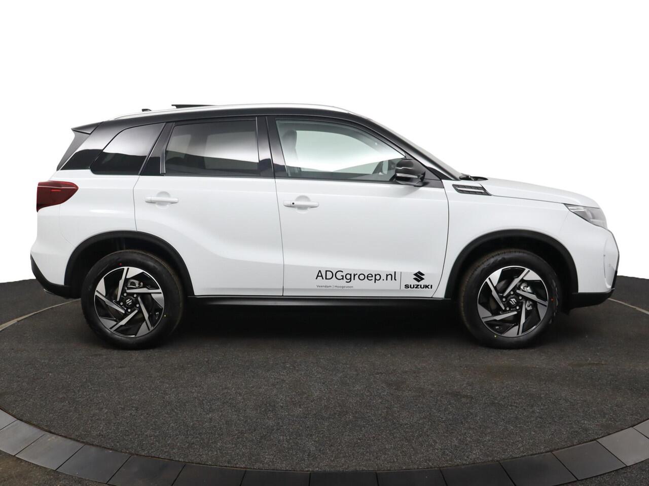 Suzuki VITARA 1.4 Boosterjet Smart Hybrid Style | Uniek Two tone| Climate control | Cruise control adaptive | Camera | Apple carplay, Android auto | Stolverwarming | Travel pack | Haaievin antenne |