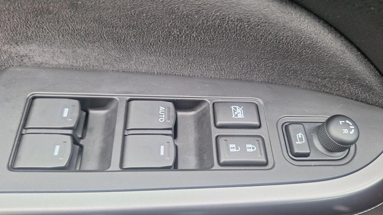 Suzuki VITARA 1.4 Boosterjet Style Smart Hybrid RIJKLAAR PRIJS