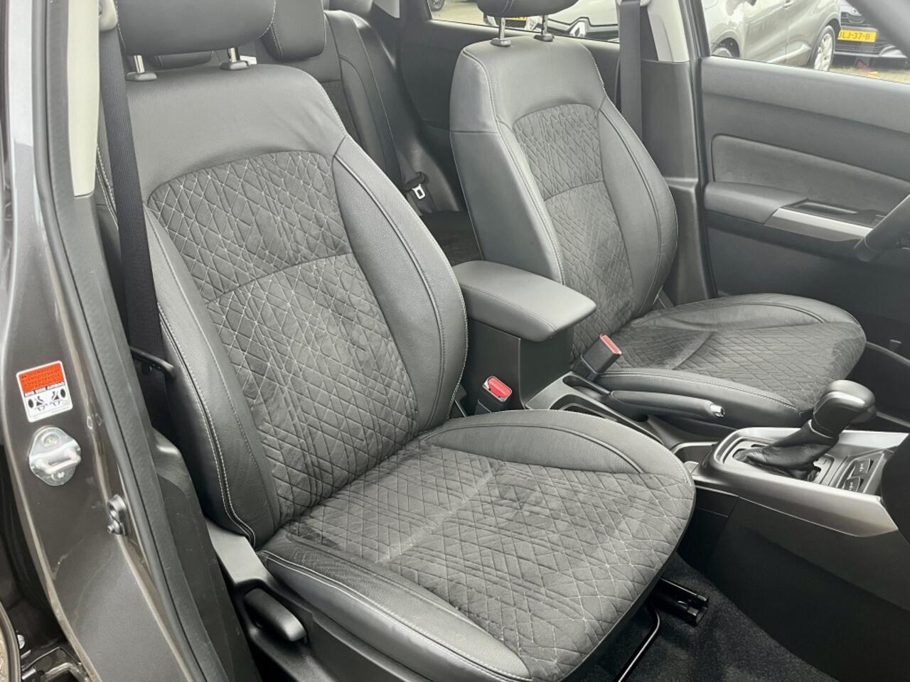 Suzuki VITARA 1.5 Hybrid Style Automaat Navi Panoramadak Camera