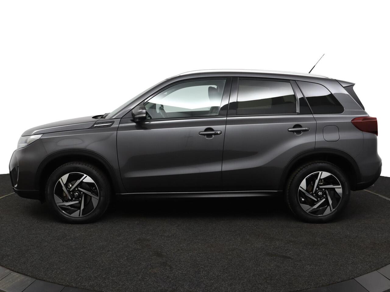 Suzuki VITARA 1.5 Hybrid Style | Climate control | Cruise control | Navigatie | Apple carplay, Android auto | Stoelverwarming | Panoramadak | Lichtmetalen velgen |