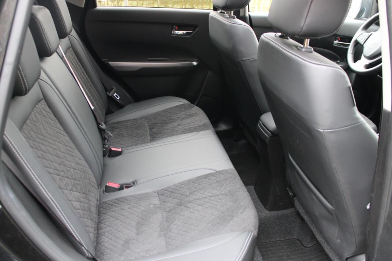 Suzuki VITARA 1.4 Boosterjet Smart Hybrid Style | Pano | Half Leder | Camera