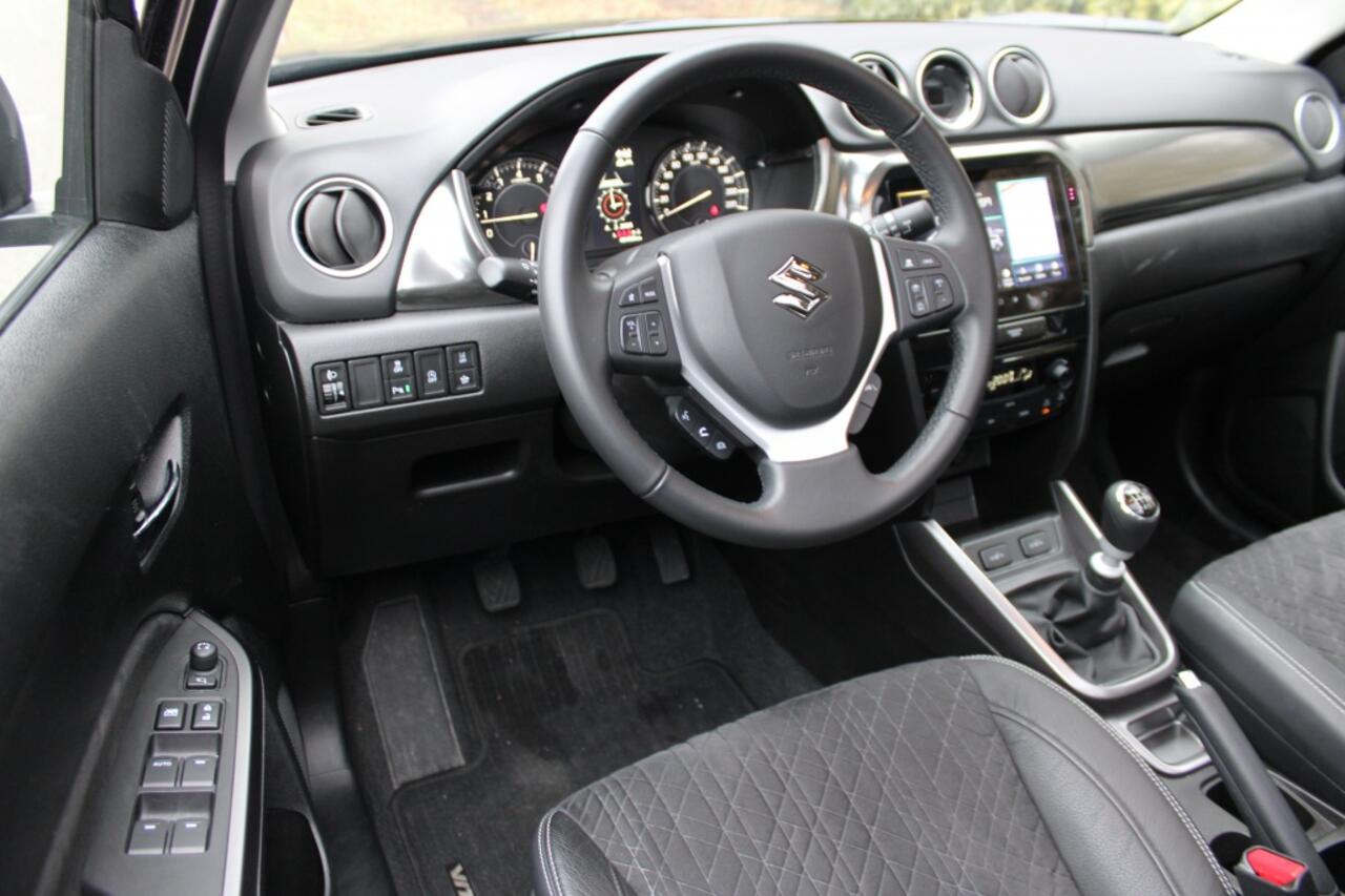 Suzuki VITARA 1.4 Boosterjet Smart Hybrid Style | Pano | Half Leder | Camera