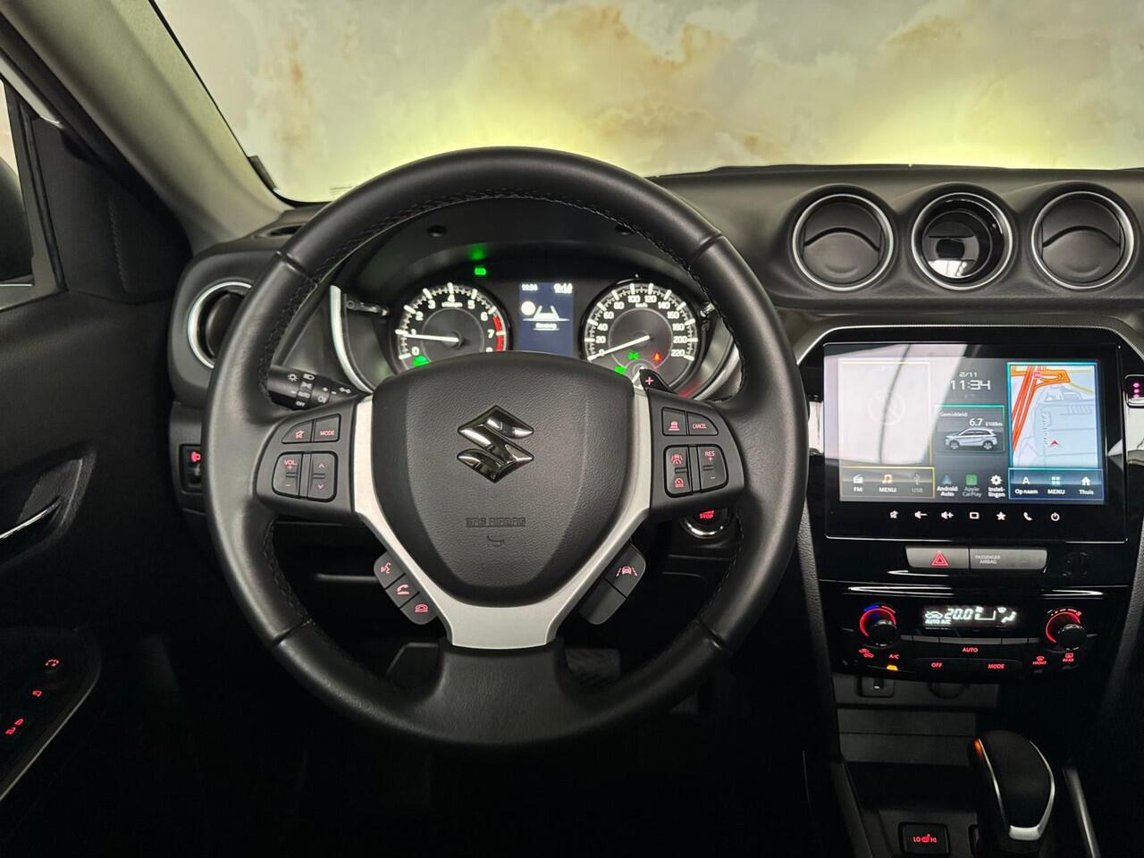 Suzuki VITARA 1.5 Hybrid Automaat / Pano / Camera /