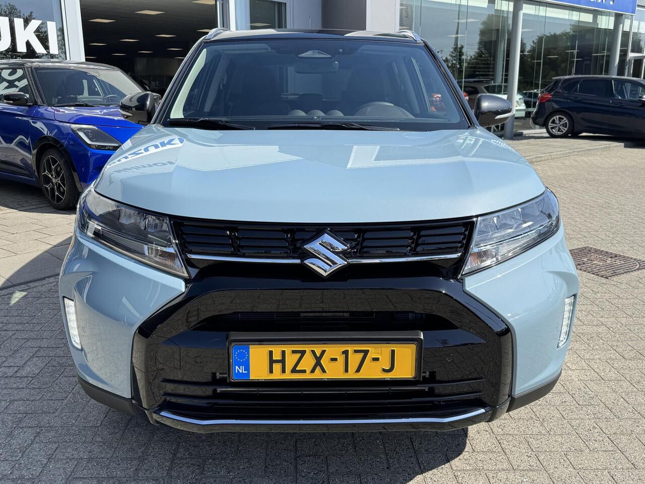 Suzuki VITARA 1.4 Boosterjet Style Hybrid Automaat Betreft een Demo. Direct leverbaar
