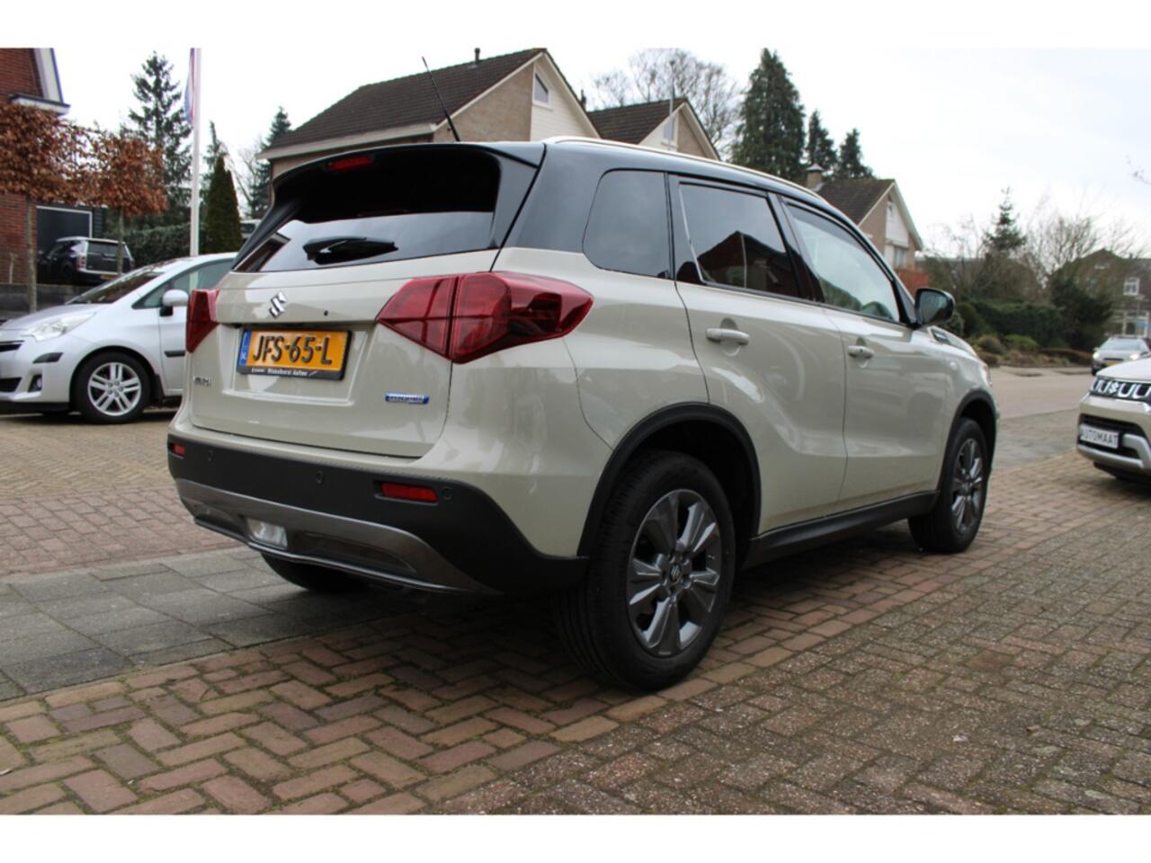 Suzuki VITARA Select
