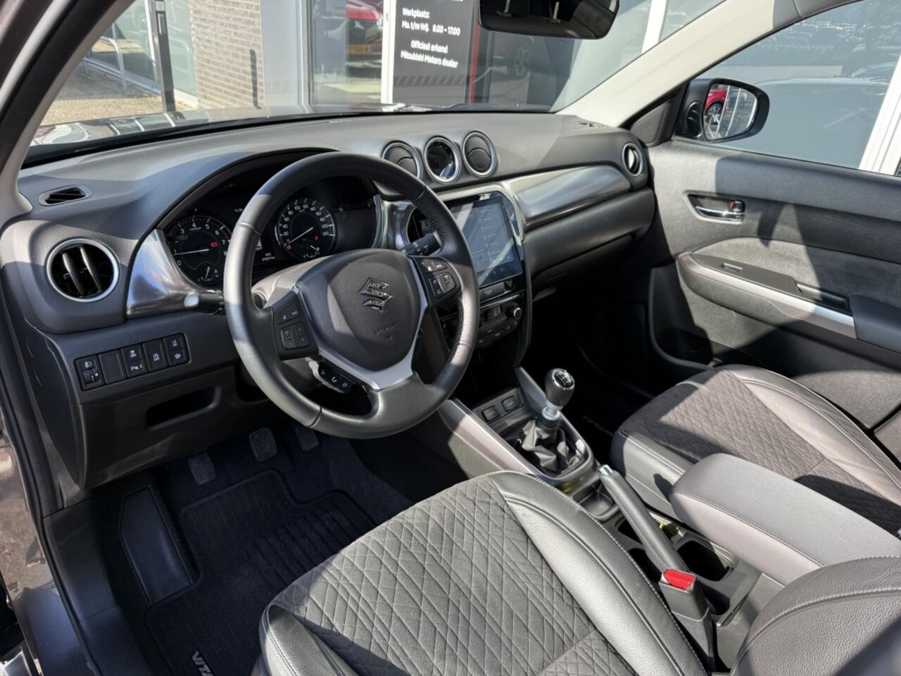 Suzuki VITARA 1.4 B.jet Style Smart Hybrid | Panoramadak | All Seasons