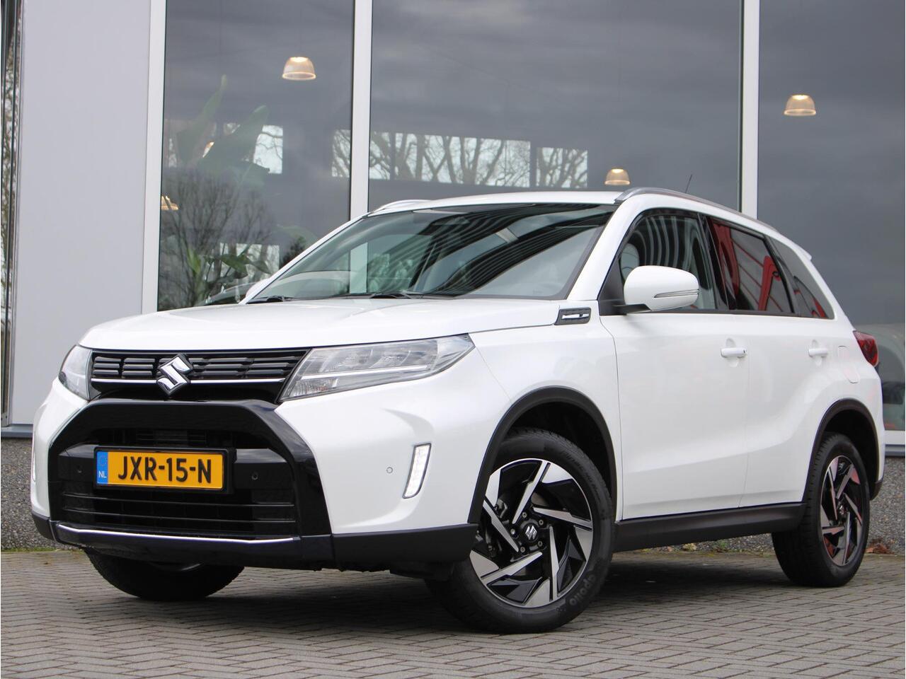 Suzuki VITARA 1.5 Hybrid Style Automaat Elektrisch Panoramadak, All-Seasons, Leder/Microvezel Bekleding, Cruise en Climate Control