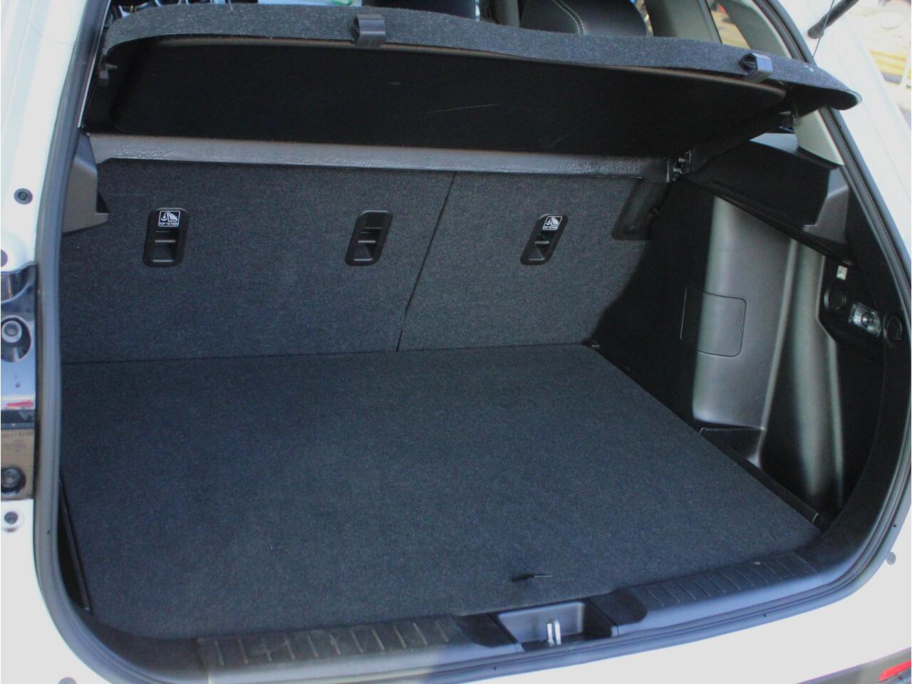 Suzuki VITARA 1.5 Hybrid Style Automaat Elektrisch Panoramadak, All-Seasons, Leder/Microvezel Bekleding, Cruise en Climate Control