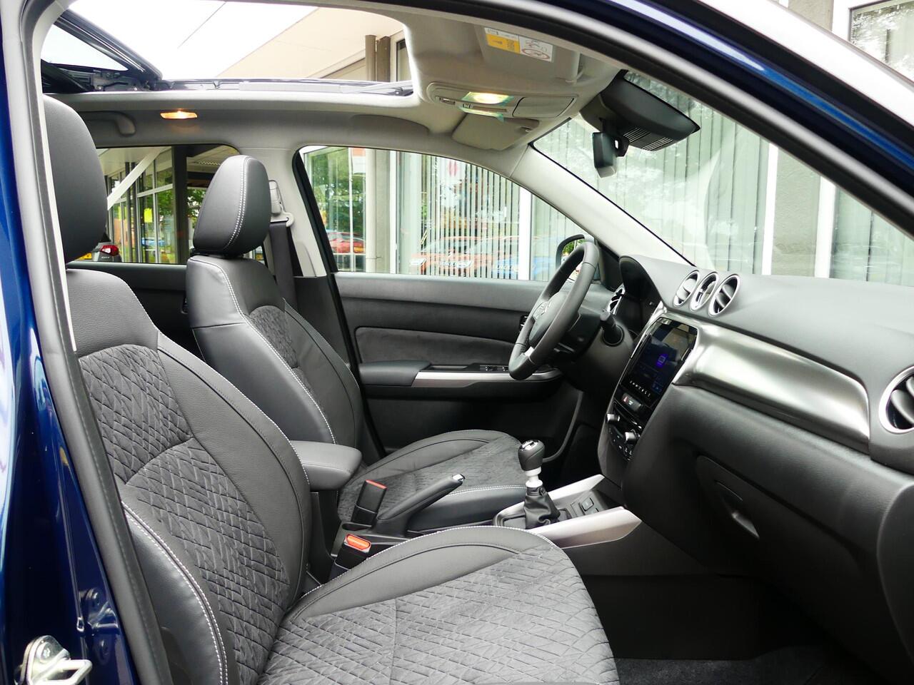 Suzuki VITARA 1.4 Boosterjet Style Smart Hybrid PANORAMADAK, 6 jaar fabrieksgarantie! Nieuw uit voorraad leverbaar!