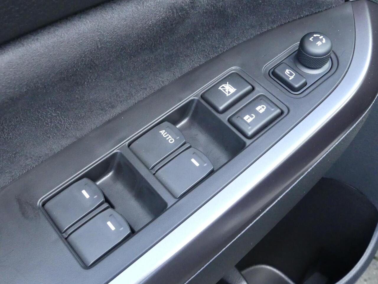 Suzuki VITARA 1.4 Boosterjet Smart Hybrid Style NIEUWE AUTO UIT VOORRAAD LEVERBAAR