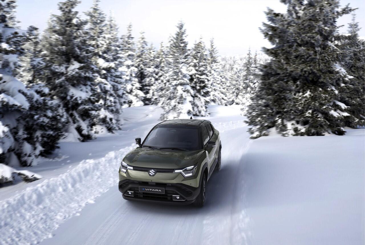 Suzuki VITARA e Select 49 kWh | INTRODUCTIE CADEAU t.w.v. ¤ 500,- | Alle kleuren leverbaar!