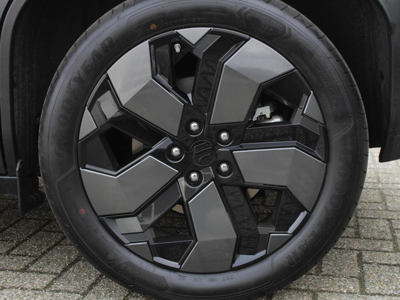 Suzuki VITARA e Style 61 kWh | INTRODUCTIE CADEAU t.w.v. ¤ 500,- | Alle kleuren leverbaar!