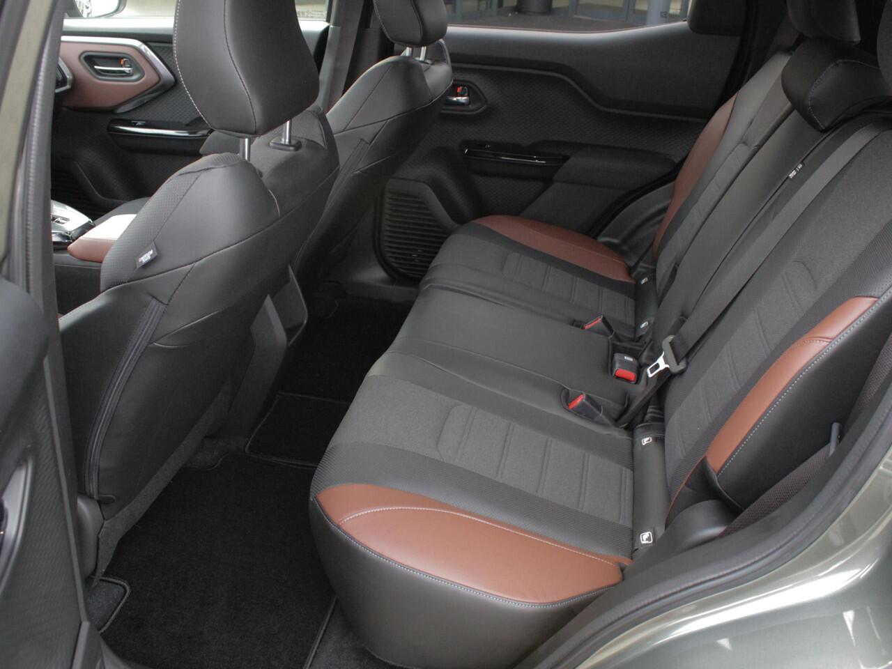 Suzuki VITARA e Style 61 kWh | INTRODUCTIE CADEAU t.w.v. ¤ 500,- | Alle kleuren leverbaar!