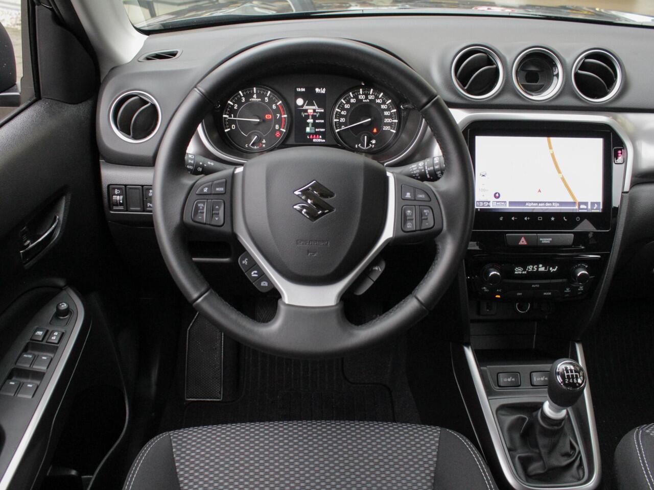 Suzuki VITARA 1.4 Boosterjet Select Smart Hybrid | ¤ 1850,- FRISSE START VOORDEEL! | Snel rijden!