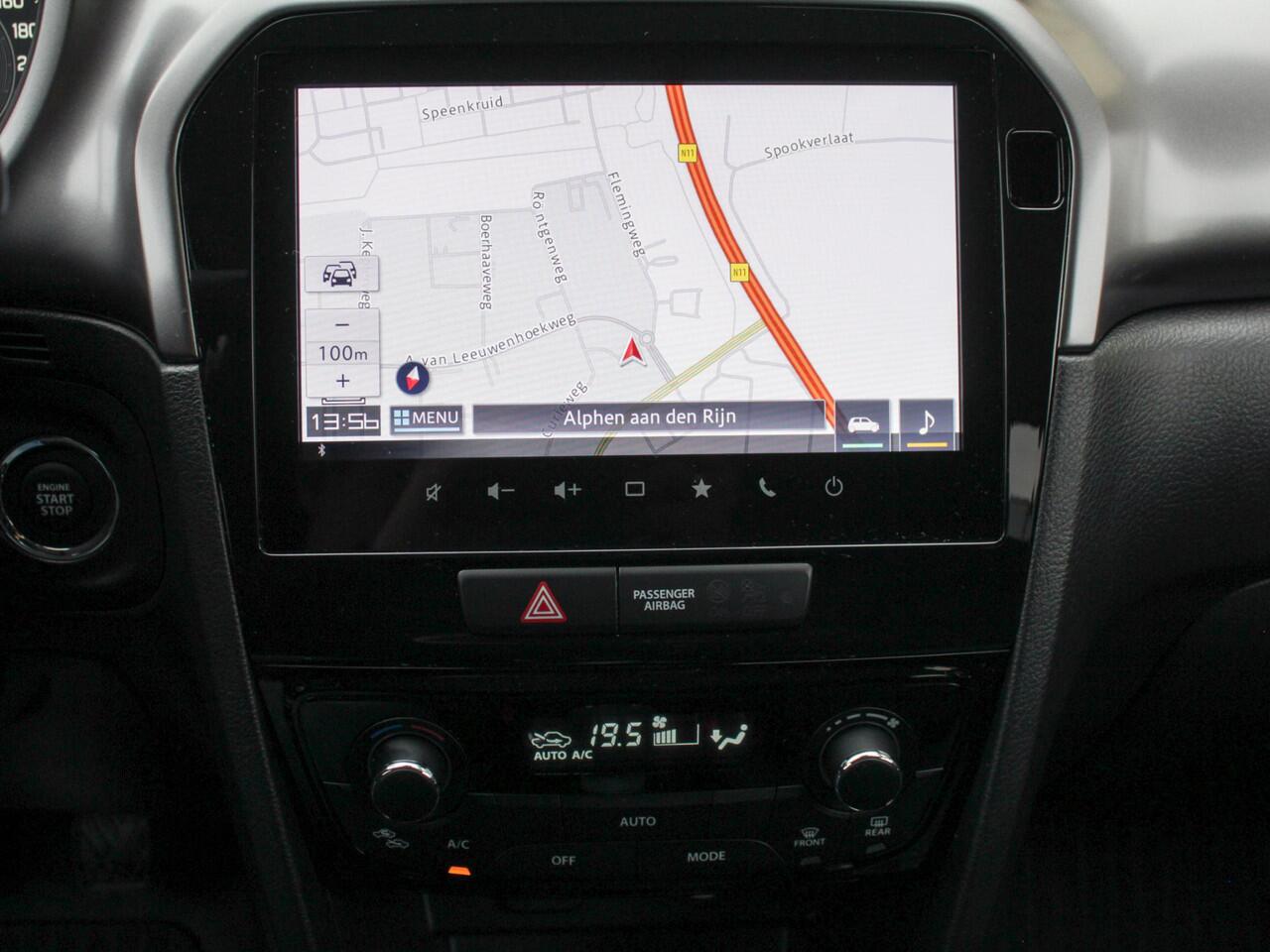 Suzuki VITARA 1.4 Boosterjet Select Smart Hybrid | ¤ 1850,- FRISSE START VOORDEEL! | Snel rijden!