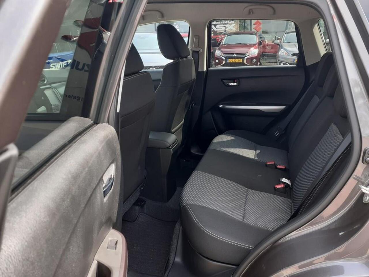 Suzuki VITARA 1.4 Boosterjet Smart Hybrid Select Mengelers actieprijs: ¤ 31.089,00*