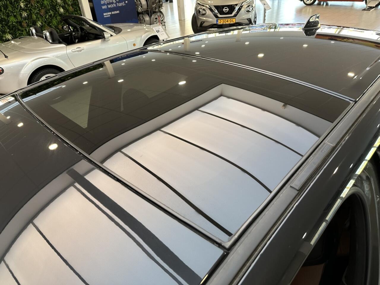 Suzuki VITARA E-Vitara 61 kWh Style [ NU BIJ ONS IN DE SHOWROOM I 10 JAAR GARANTIE ]