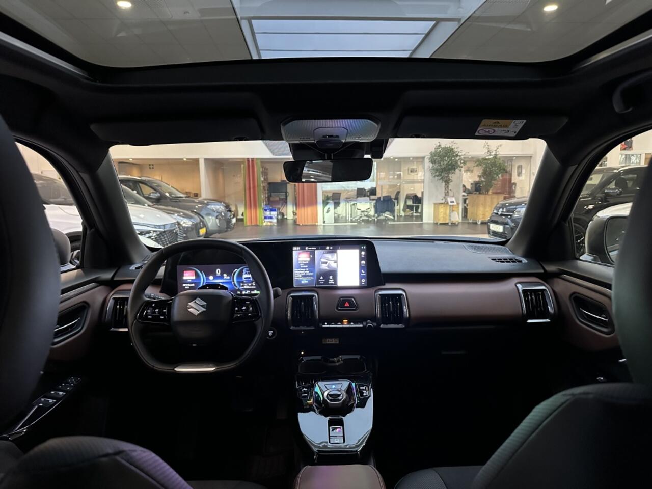 Suzuki VITARA E-Vitara 61 kWh Style [ NU BIJ ONS IN DE SHOWROOM I 10 JAAR GARANTIE ]