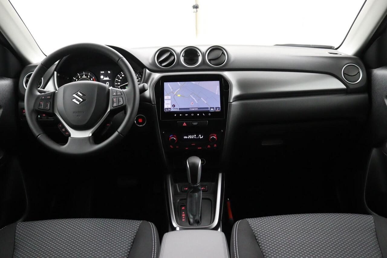 Suzuki VITARA 1.4 Boosterjet Smart Hybrid Select Black Edition | ADG BLACK EDITION | Treeplanken | Automaat | Keyless Entry | Stoelverwarming | Parkeersensoren | Grootscherm Navigatie |