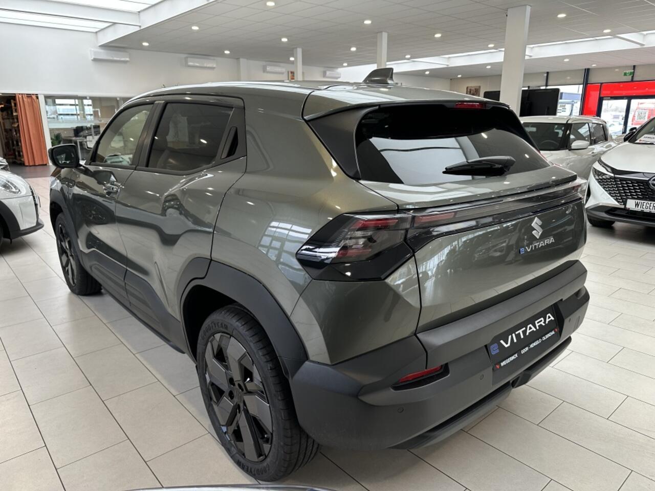 Suzuki VITARA E-VITARA Style 61 kWh [ NU BIJ ONS IN DE SHOWROOM I 10 JAAR GARANTIE ]