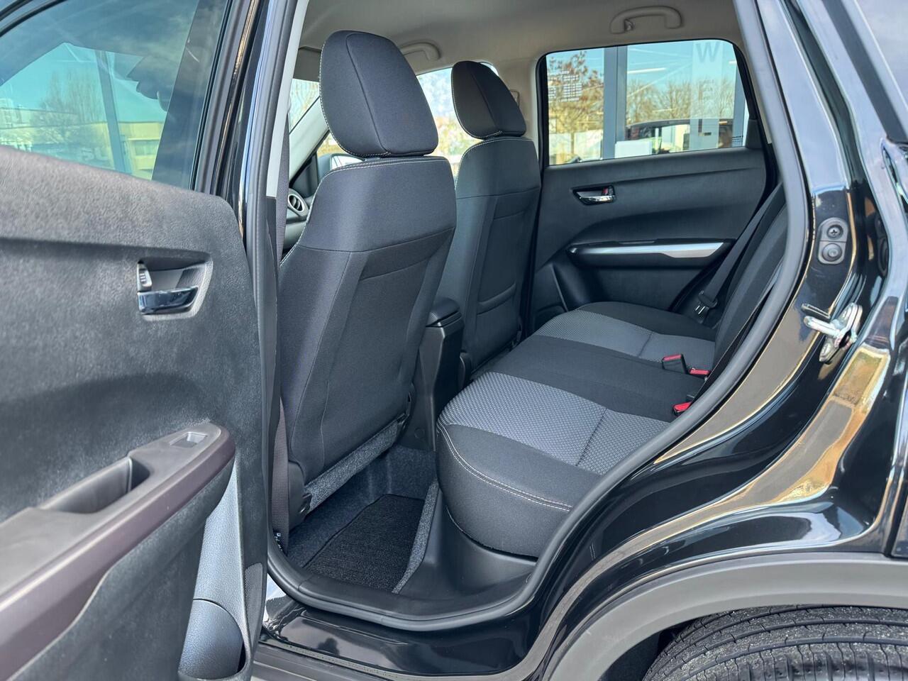 Suzuki VITARA 1.4 Boosterjet Smart Hybrid Select Nieuw op voorraad met ¤1500,- korting!