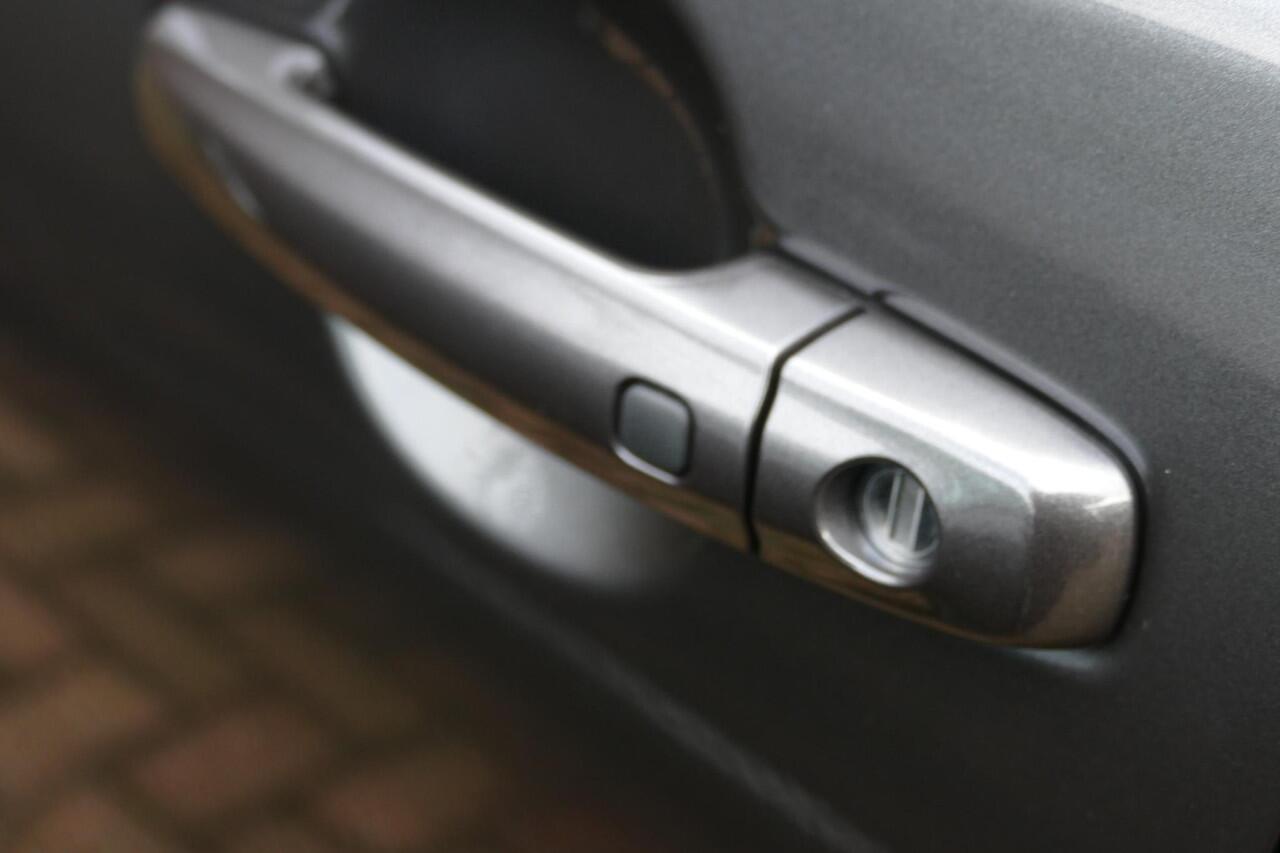 Suzuki VITARA 1.4 Boosterjet Smart Hybrid Style | DEMO | SCHUIFDAK | l 18 INCH LICHTMETALEN VELGEN |