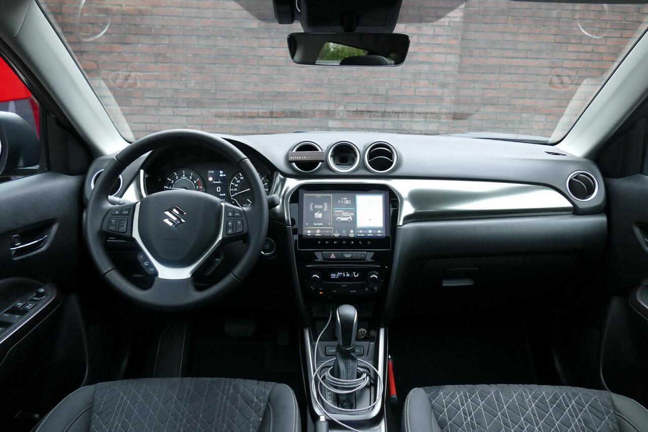 Suzuki VITARA 1.4 Boosterjet Smart Hybrid Style | DEMO | SCHUIFDAK | l 18 INCH LICHTMETALEN VELGEN |