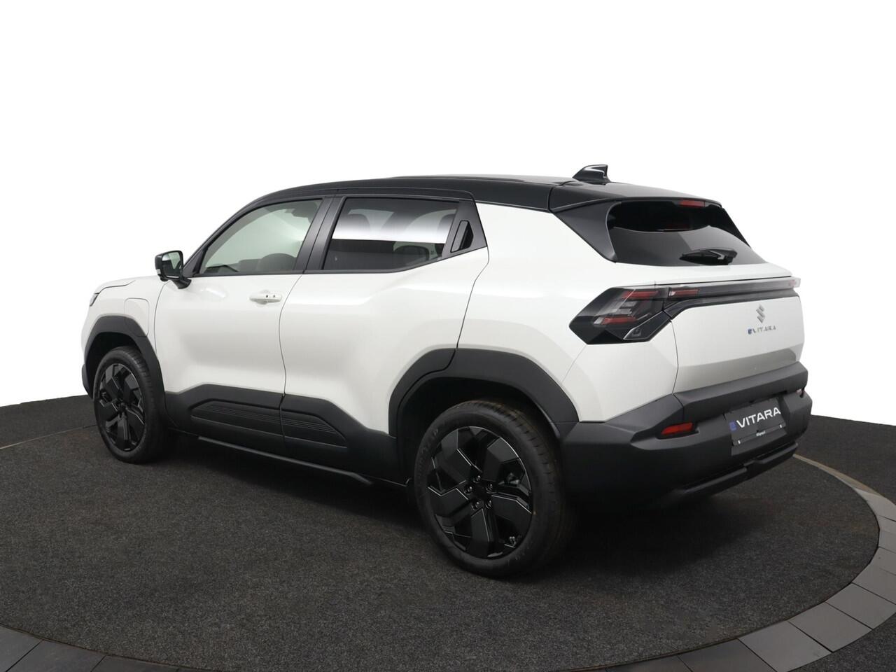 Suzuki VITARA e | Climate control | Cruise control adaptive | Navigatie | Panoramadak | Apple carplay, android auto | Stuur en stoelverwarming | Warmtepomp | Infinity sound system | Elektrisch verstelbare stoel |