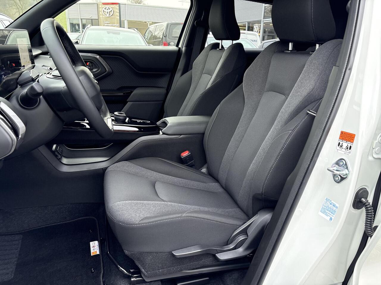 Suzuki VITARA e Select 61 kWh **ARTIC WHITE/ ELEKTRISCH/ DIRECT LEVERBAAR**