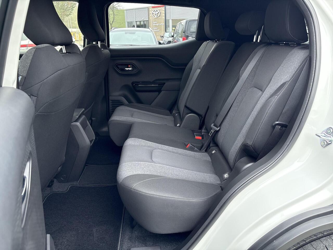 Suzuki VITARA e Select 61 kWh **ARTIC WHITE/ ELEKTRISCH/ DIRECT LEVERBAAR**