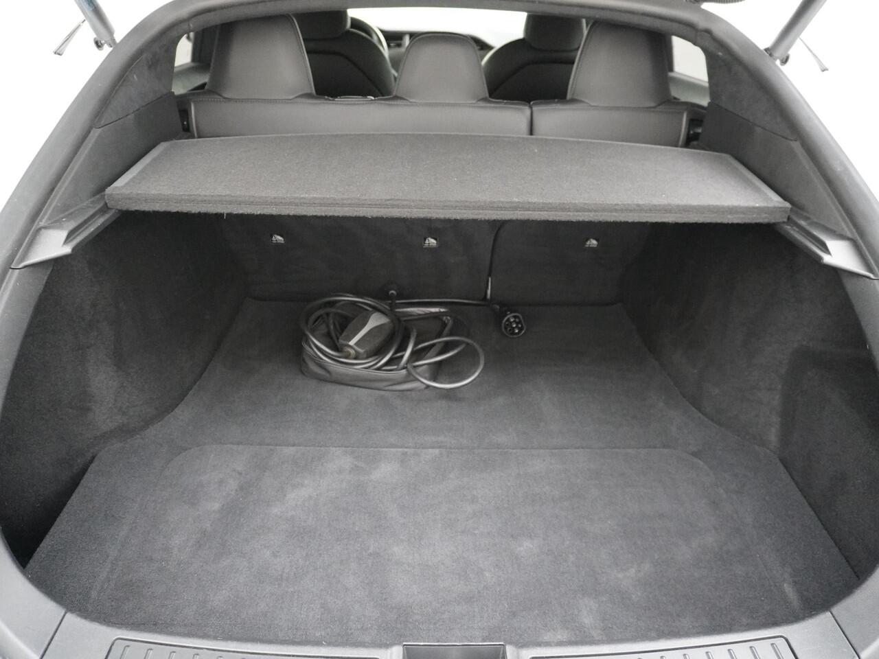 Tesla MODEL S Long Range FULL SELF DRIVE AUTOPILOT l STOEL + STUUR VERWARMING | PANO |19INCH| LEDER | RIJKLAARPRIJS INCL. 12 MND. BOVAG GARANTIE