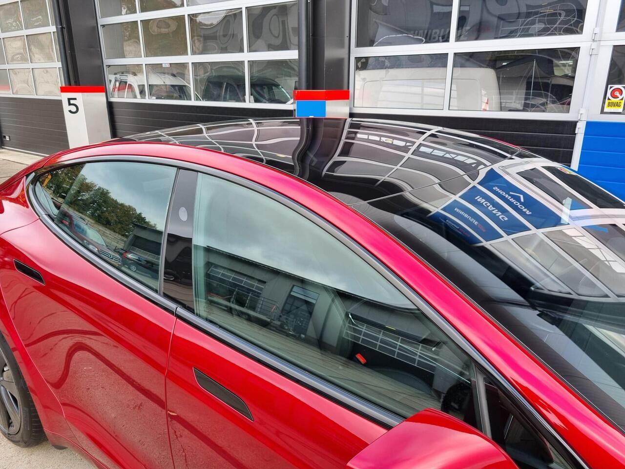 Tesla MODEL S Long Range Ultra Red / Auto Pilot 4.0 / 670PK