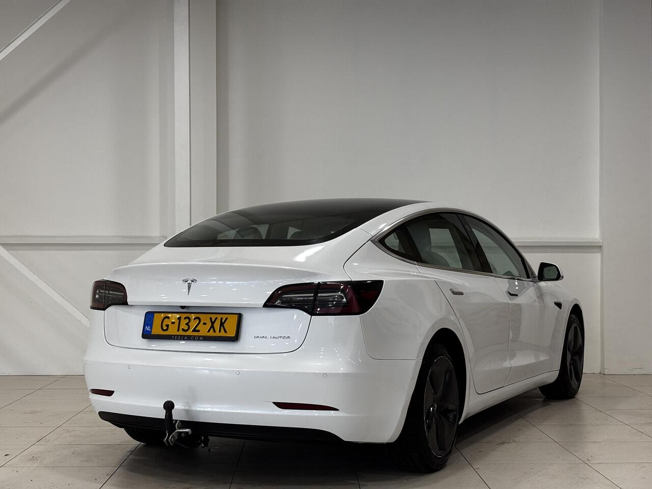 Tesla Model 3 Long Range AWD 75 kWh 87% SOH | Wit leder interieur | Trekhaak | Autopilot |