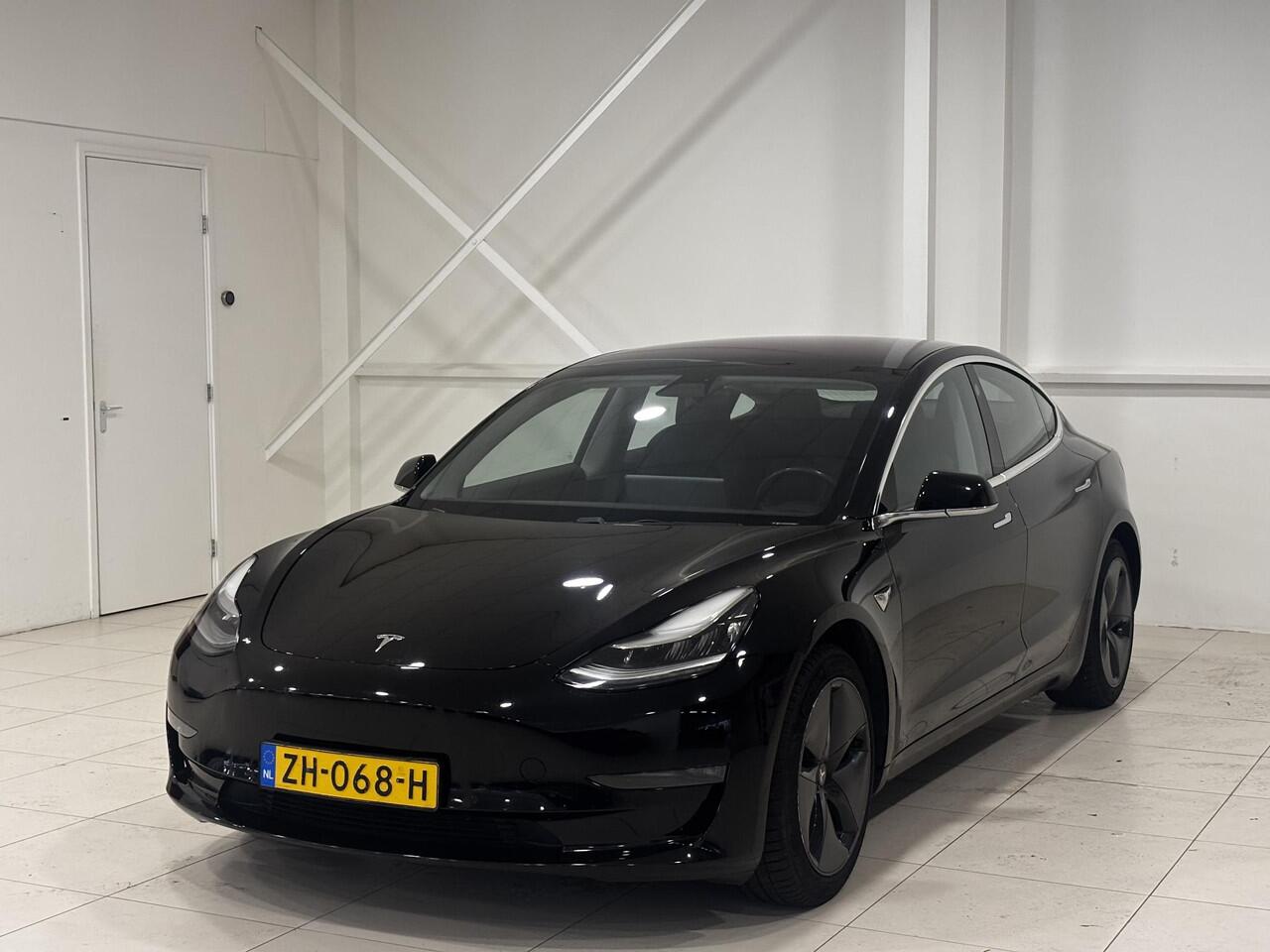 Tesla Model 3 Long Range RWD 75 kWh 80% SOH | Trekhaak | Autopilot | Lederen bekleding |