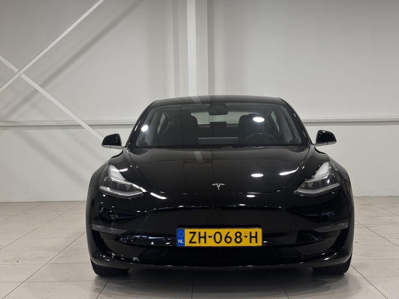 Tesla Model 3 Long Range RWD 75 kWh 80% SOH | Trekhaak | Autopilot | Lederen bekleding |