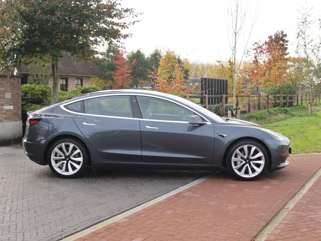 Tesla Model 3 Long Range AWD 75 kWh | Panoramdak | Camera | Marge Auto |