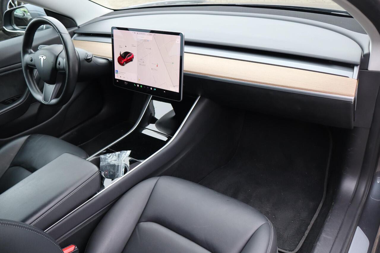 Tesla Model 3 Long Range AWD 75 kWh 85,8% SOH, Autopilot computer 2.5, Cruise control, 360 Camera, Panoramadak,