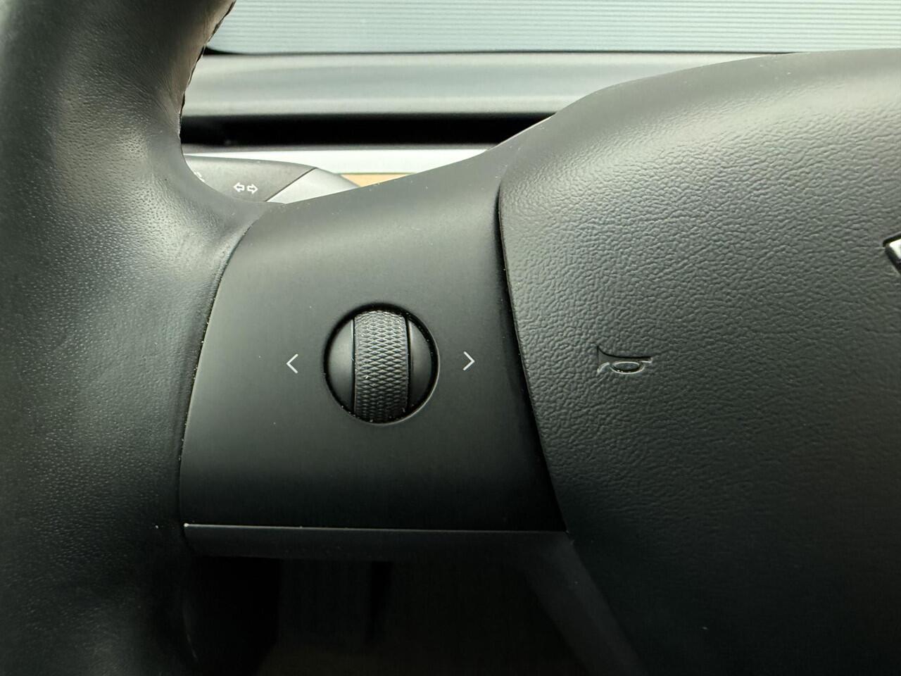 Tesla Model 3 Long Range RWD 75 kWh ?SOH 88.3% ?Autopilot ?Panoramadak ?Vol Leder ?360º Camera ?Stoelverwarming ?Origineel NL