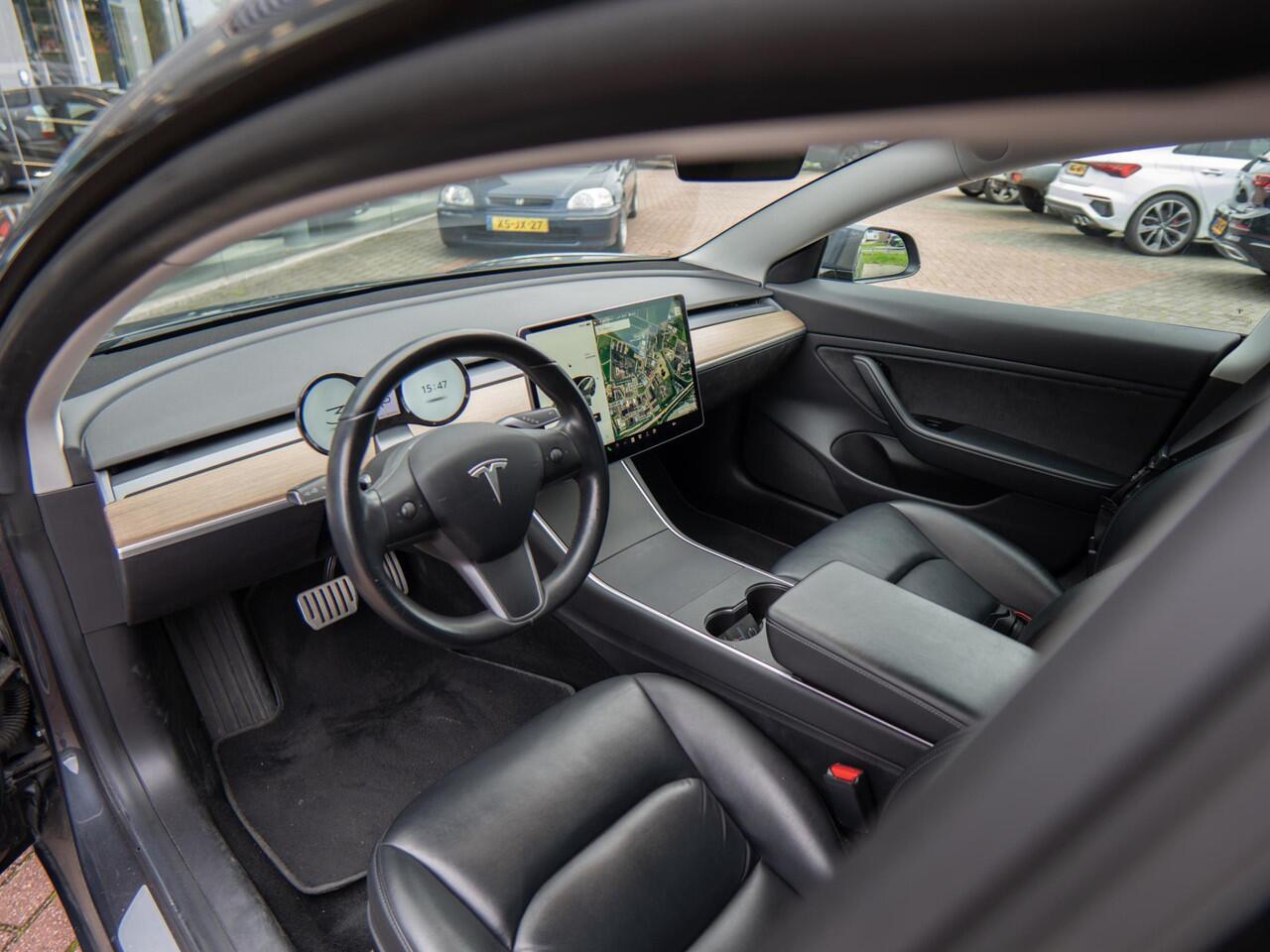 Tesla Model 3 Performance AWD 75 kWh | SOH 88,3% | Autopilot | Warmtepomp | Premium connectivity