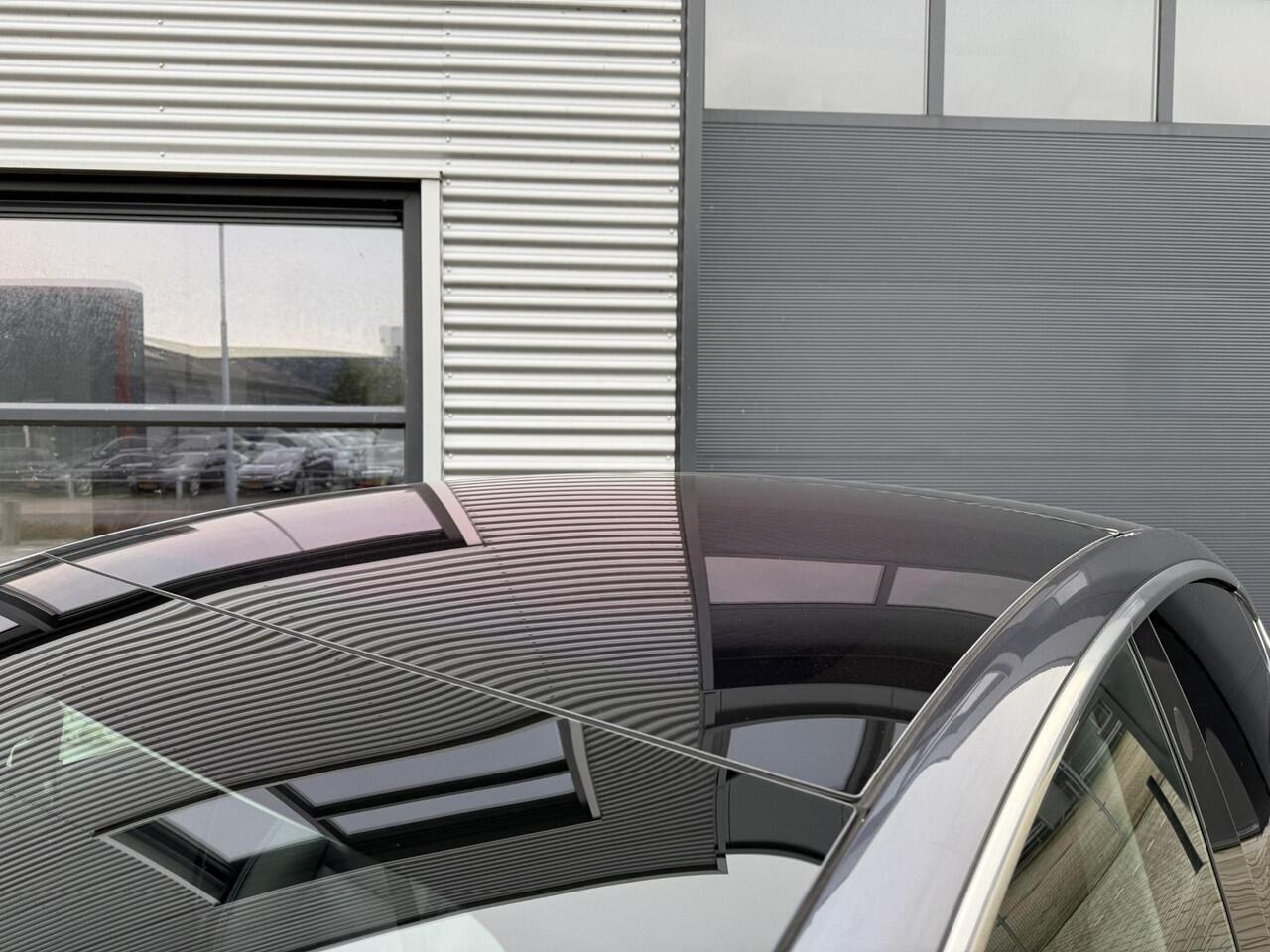 Tesla Model 3 Long Range RWD 75 kWh ?SOH 88.3% ?Autopilot ?Panoramadak ?Vol Leder ?360º Camera ?Stoelverwarming ?Origineel NL