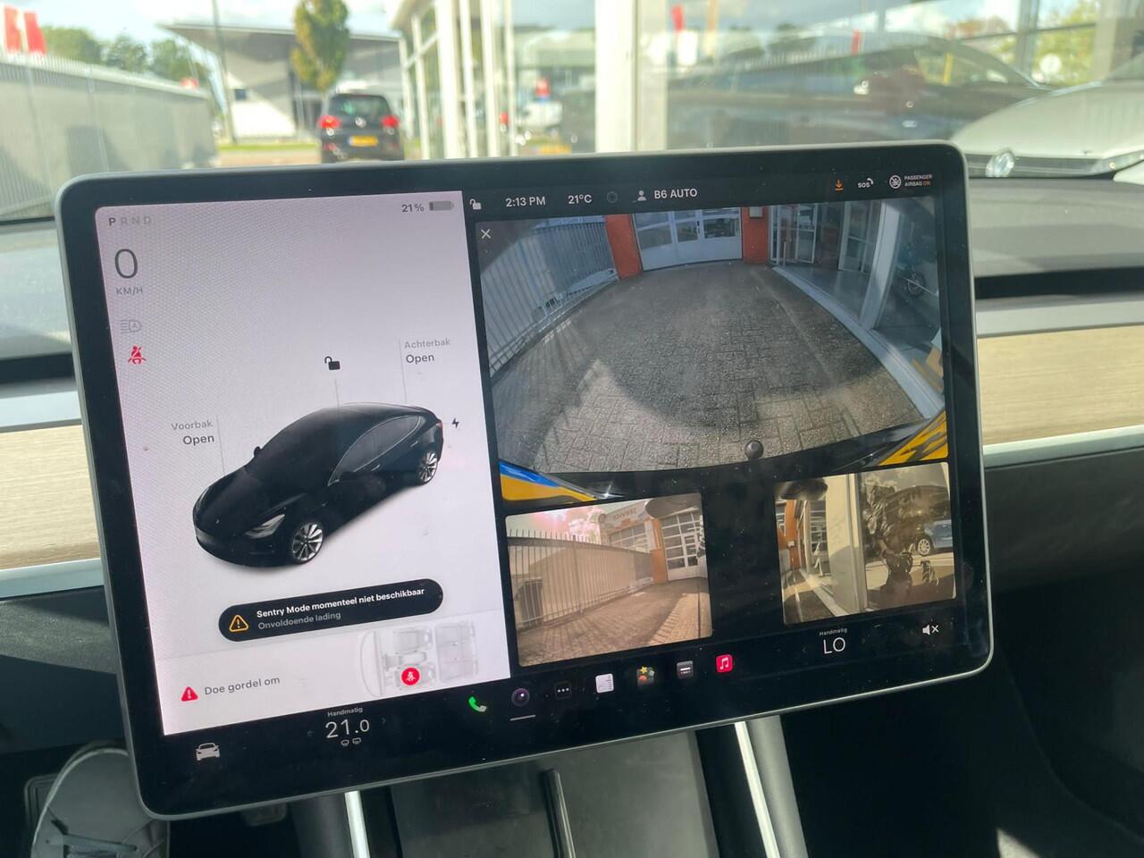 Tesla Model 3 | Long Range dual motor 485 km Actieradius | - 1e eigenaar | NAP | 4-WDRIVE -APK TOT 7 AUG 2027 | | 1e eigenaar | Navigatie | Panoramadak | Voorzien van trekhaak | Electronic climate control | Navigatiesysteem full map |