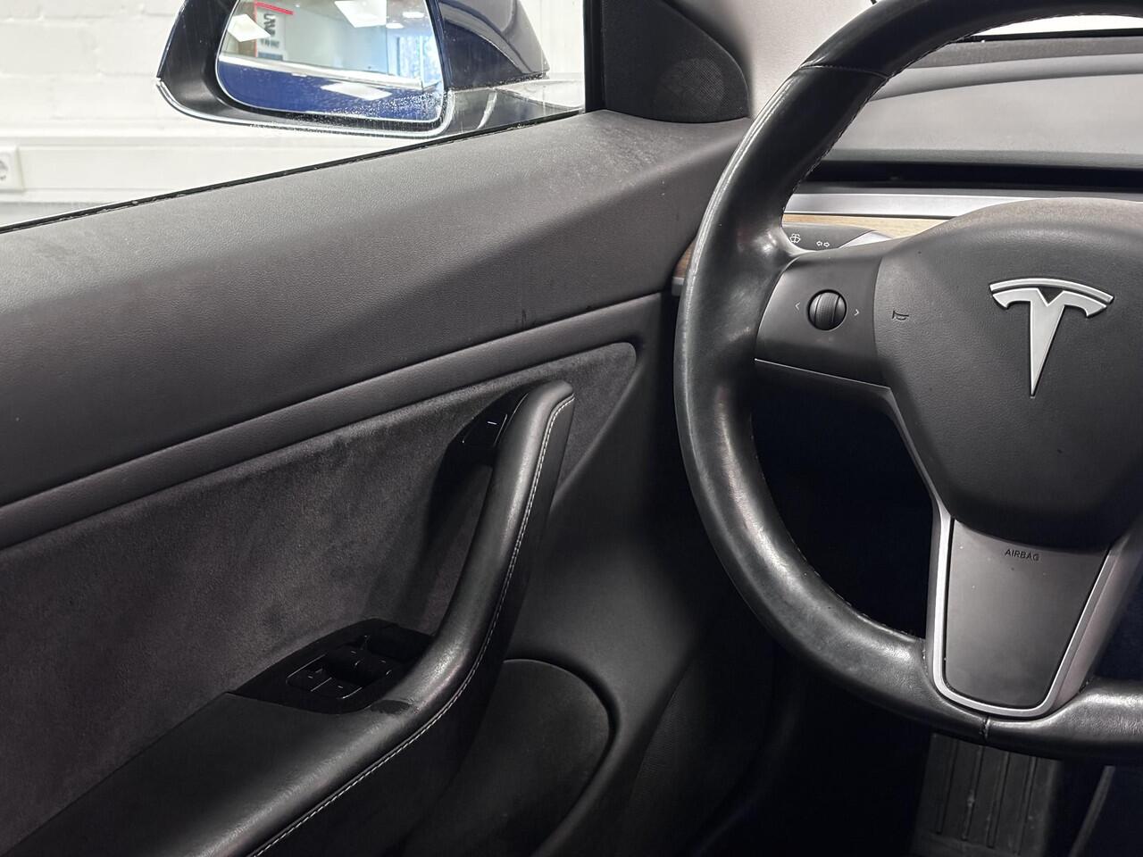 Tesla Model 3 Long Range AWD 75 kWh | Dual motor | SOH 82% | Lichtmetalen velgen |