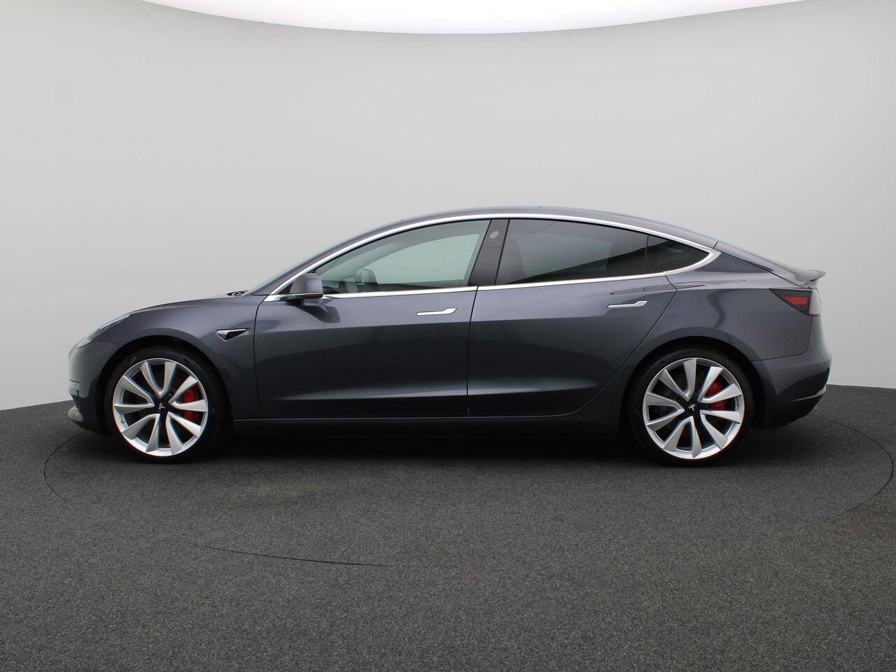 Tesla Model 3 Performance AWD 75 kWh 463PK Aut. SOH 84%, Leder, 360gr. Camera, Keyless, 20" LM Velgen, Autopilot, Stoelverwarming, Side Assist