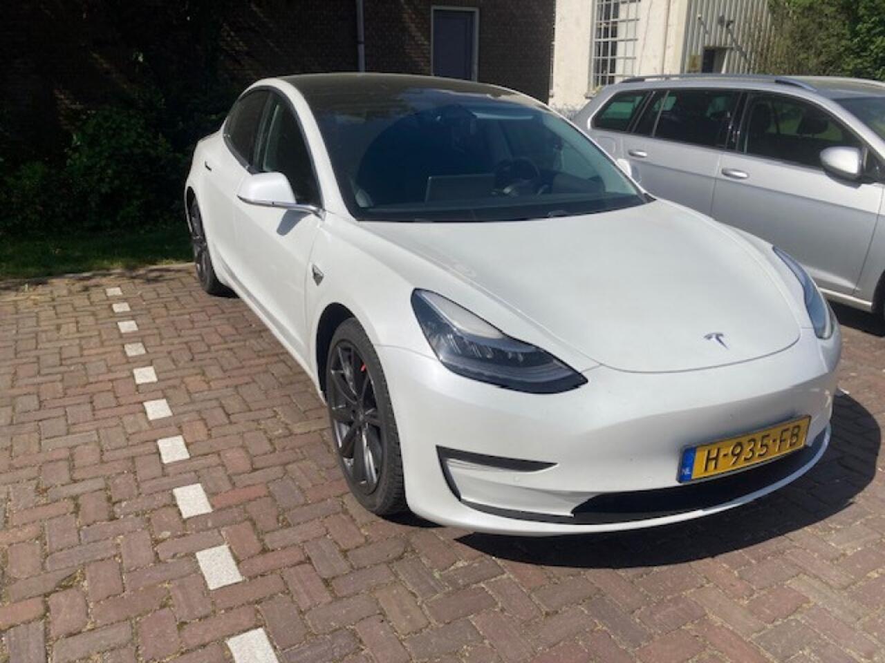 Tesla Model 3 Performance 4WD 486 pk 530 km WLTP 8 jaar garantie op accu 1e eigenaar