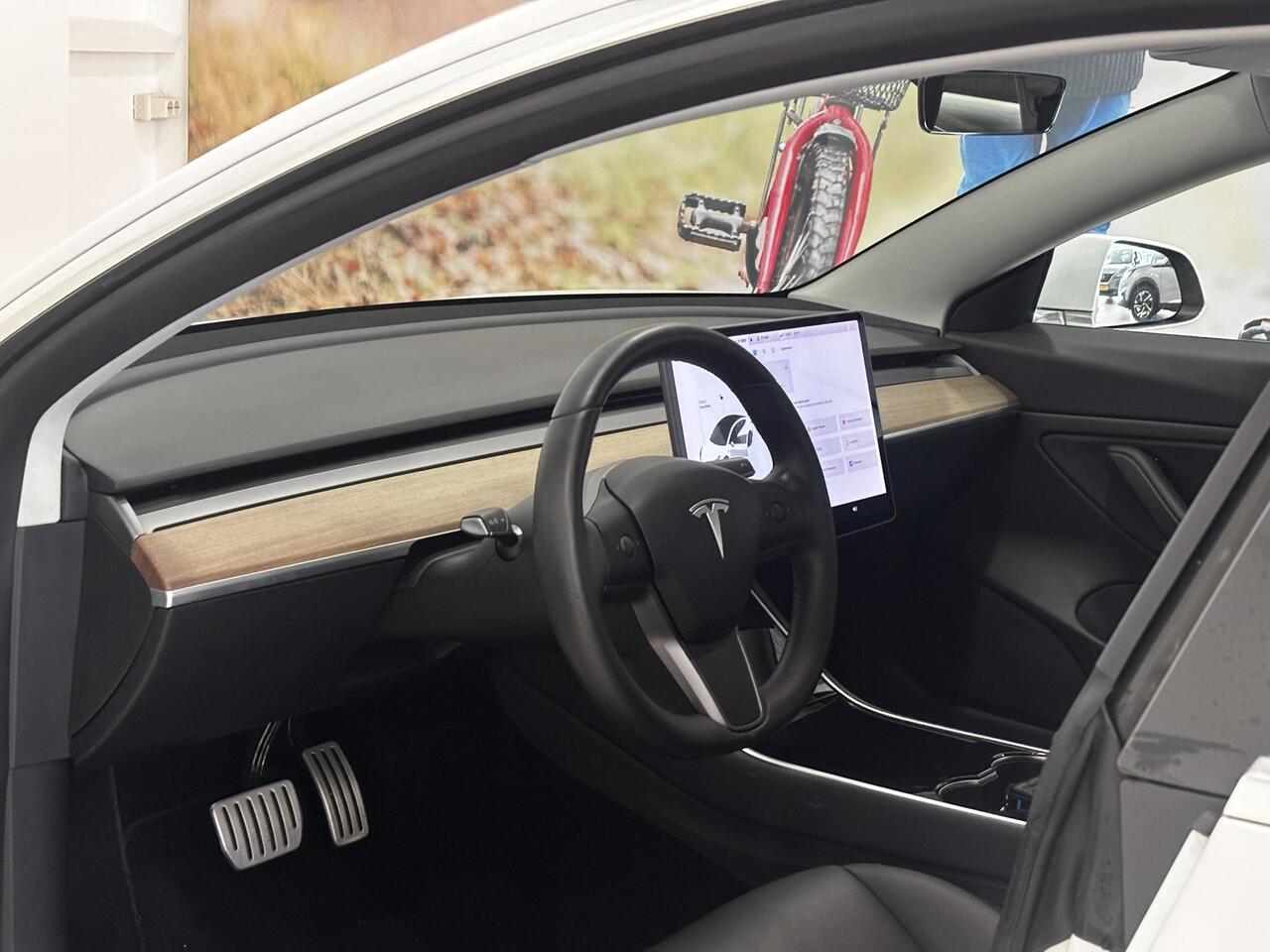 Tesla Model 3 Performance AWD 75 kWh | 89% SOH | Dual Motor | Lichtmetalen velgen | Autopilot