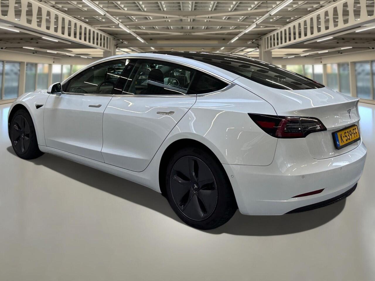 Tesla Model 3 Standard RWD Plus 60 kWh PanoDak, leder..Soh 91.2 %