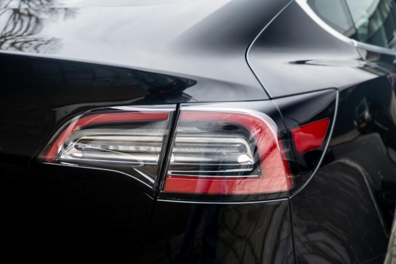 Tesla Model 3 Standard RWD Plus 93% SOH l Trekhaak l LDF3 Autopilot