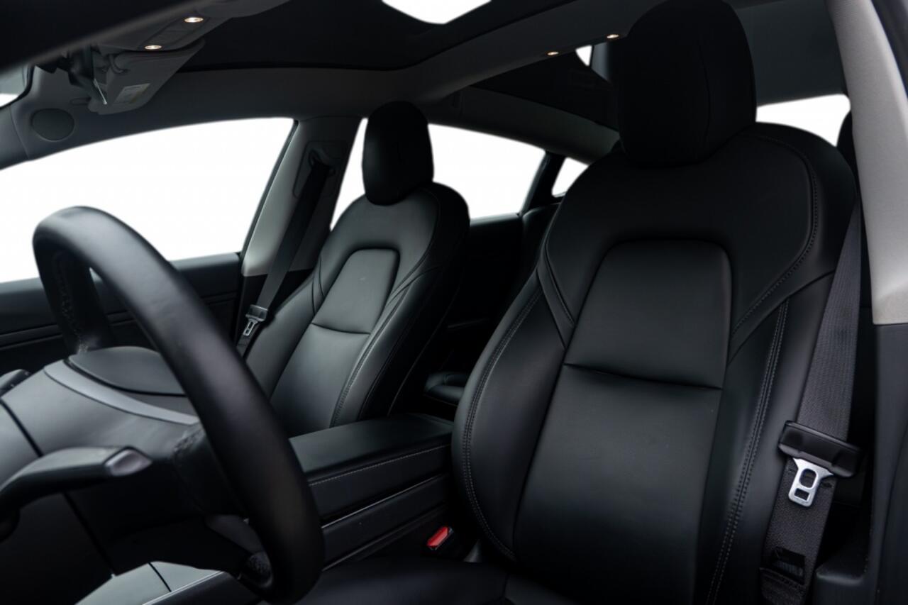 Tesla Model 3 Standard RWD Plus 93% SOH l Trekhaak l LDF3 Autopilot