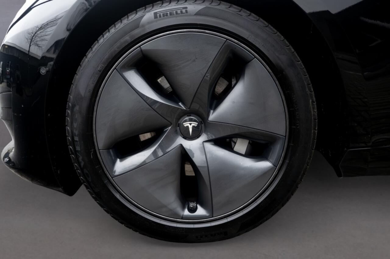 Tesla Model 3 Standard RWD Plus 93% SOH l Trekhaak l LDF3 Autopilot